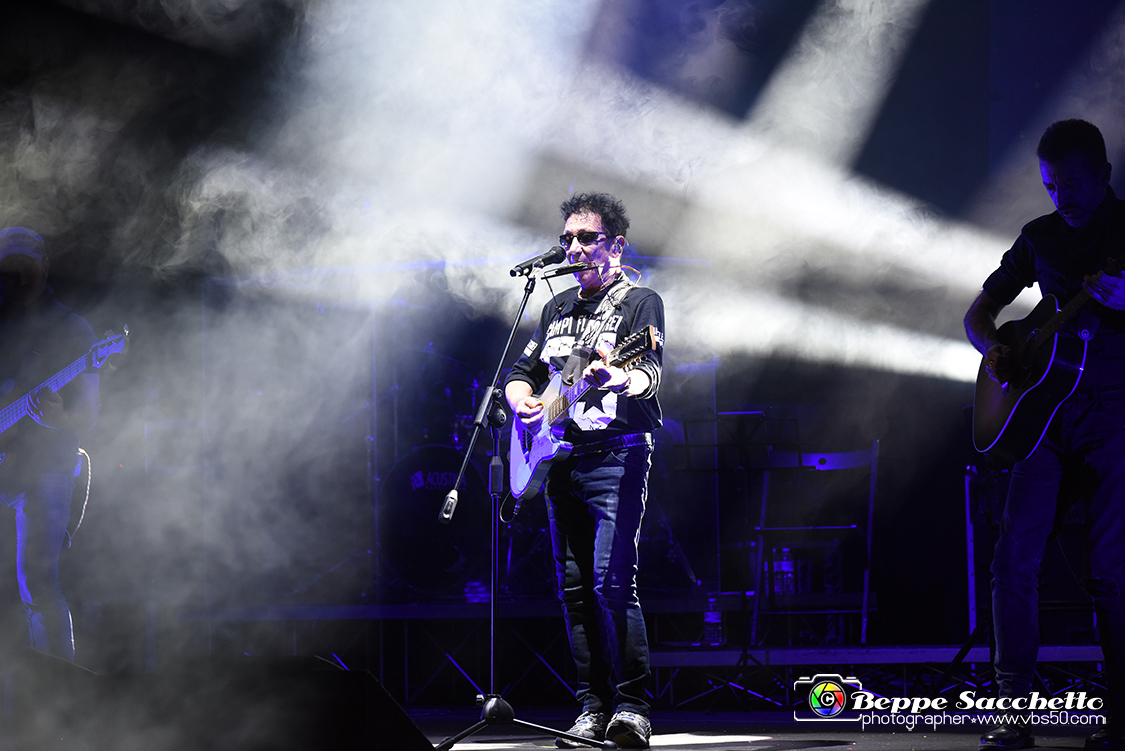 VBS_4091 - Concerto Edoardo Bennato - Peter Pan Rock 'n' Roll Tour.jpg